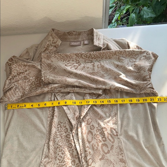 Chico's Beige Leopard Print Blazer Size 2 - Picture 8 of 15